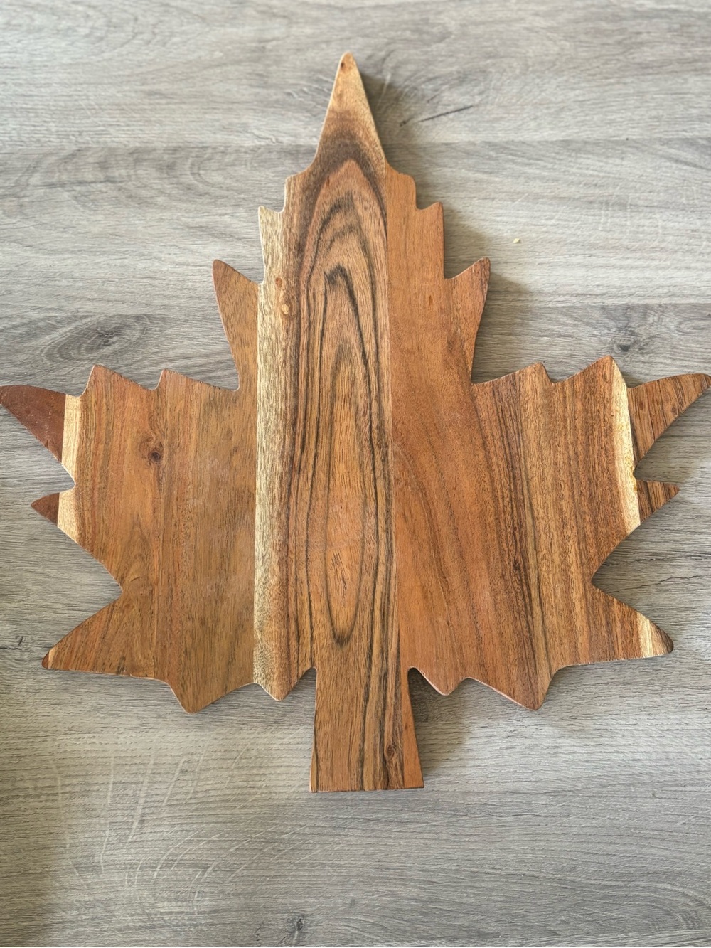 Handcrafted Wooden Maple Leaf Wooden Cutting Board- Natural Brown